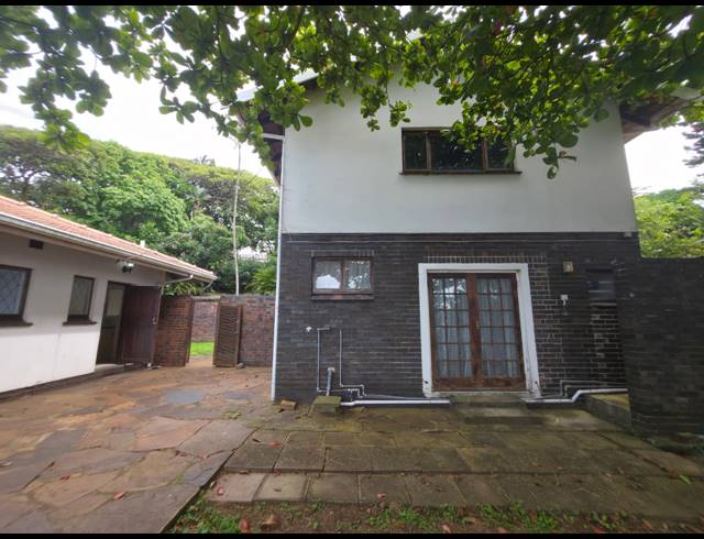 4 BEDROOM FREEHOLD FOR SALE IN ATHLONE PARK